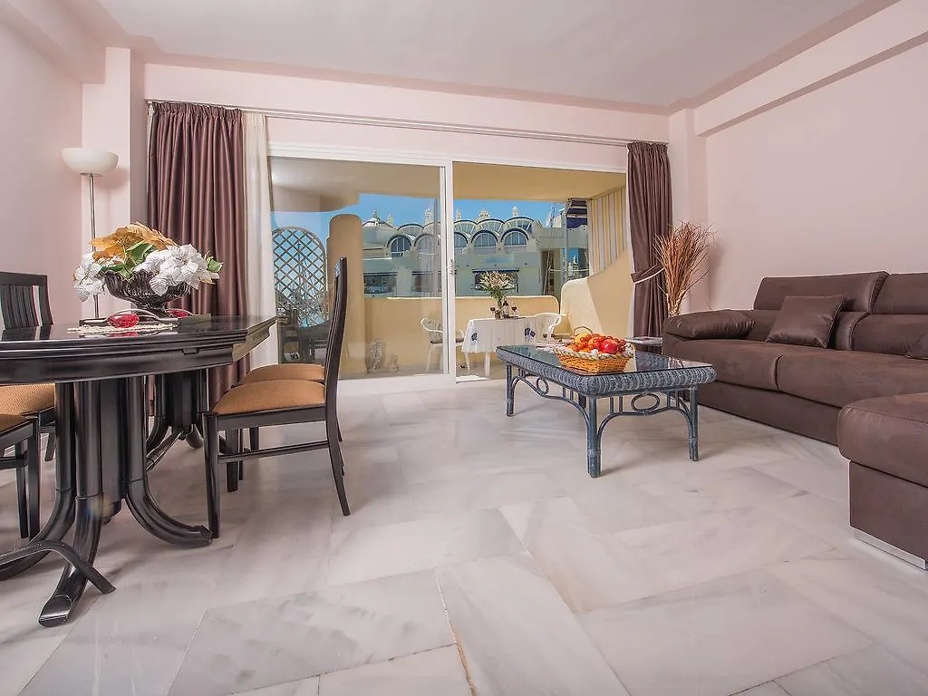 Puerto Marina Beach & Golf بينالماذينا 0*,